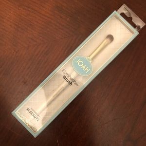 New eyeshadow brush